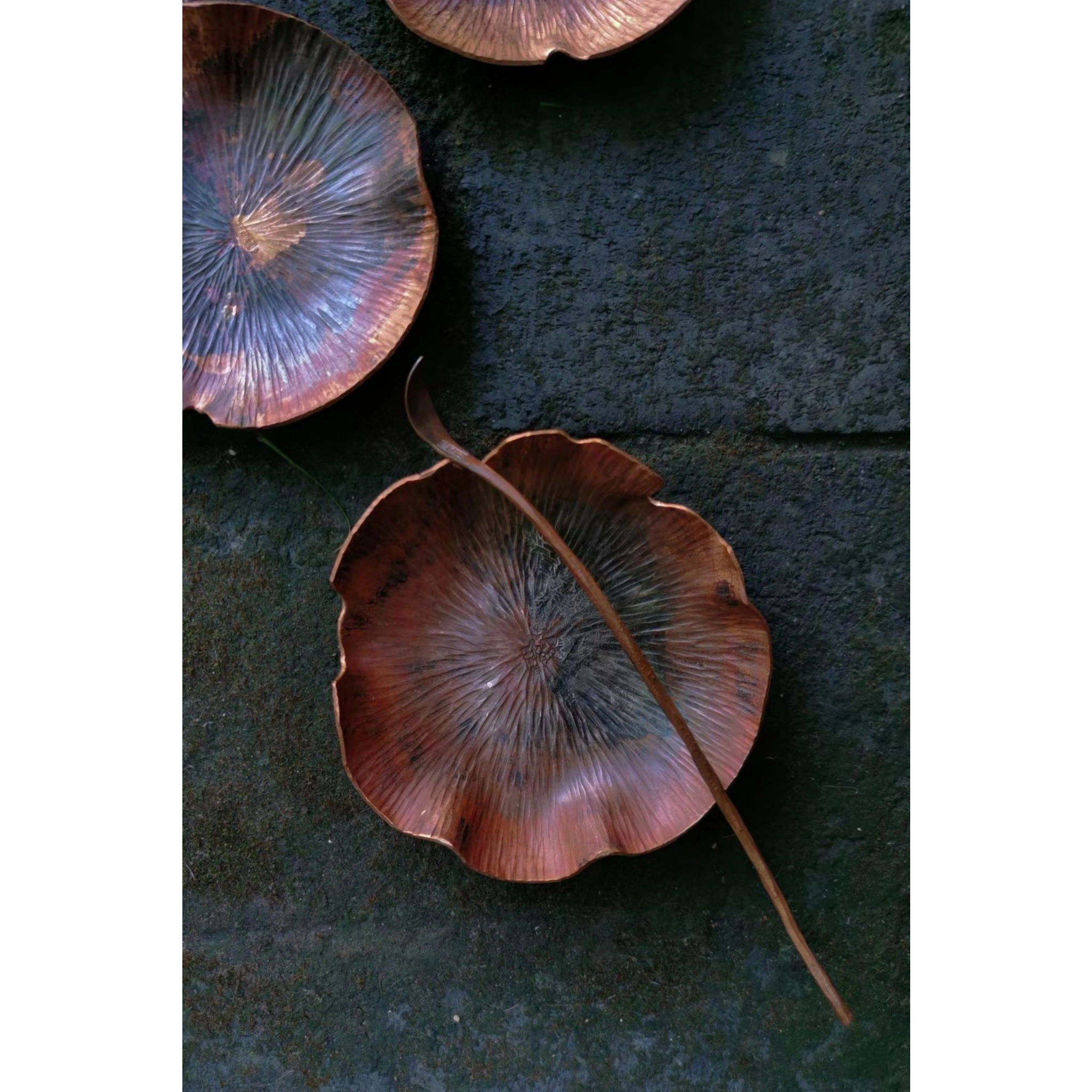Brushed Finish Hammered Copper Hu Cheng (Tea Tray) - Image 4